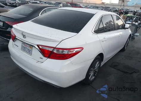 2017 Toyota Camry Se z USA, uszkodzony, nr VIN 4T1BF1FKXHU294481